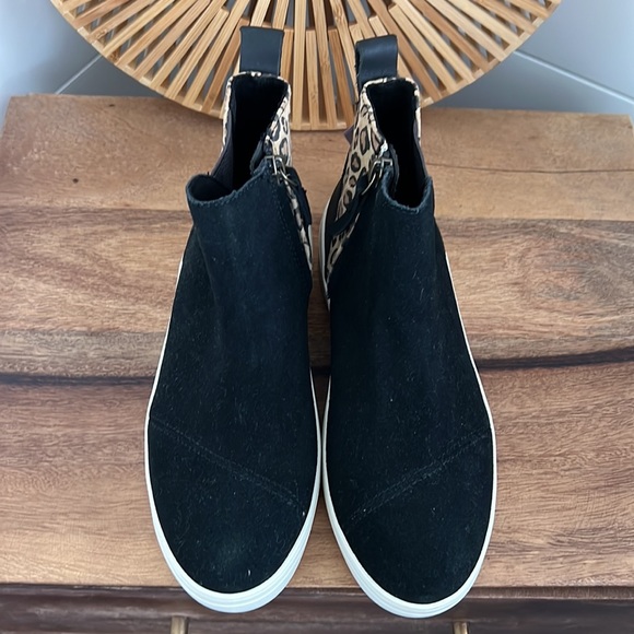 NWT Tom’s ortholite Jamie booties - Picture 3 of 17